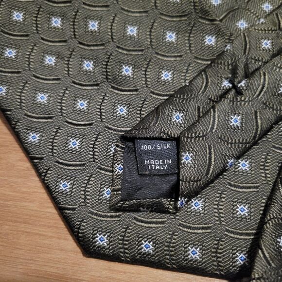 JOS. A. BANK Silk Tie Preppy Necktie Designer Geometric Made In Italy - Picture 5 of 8